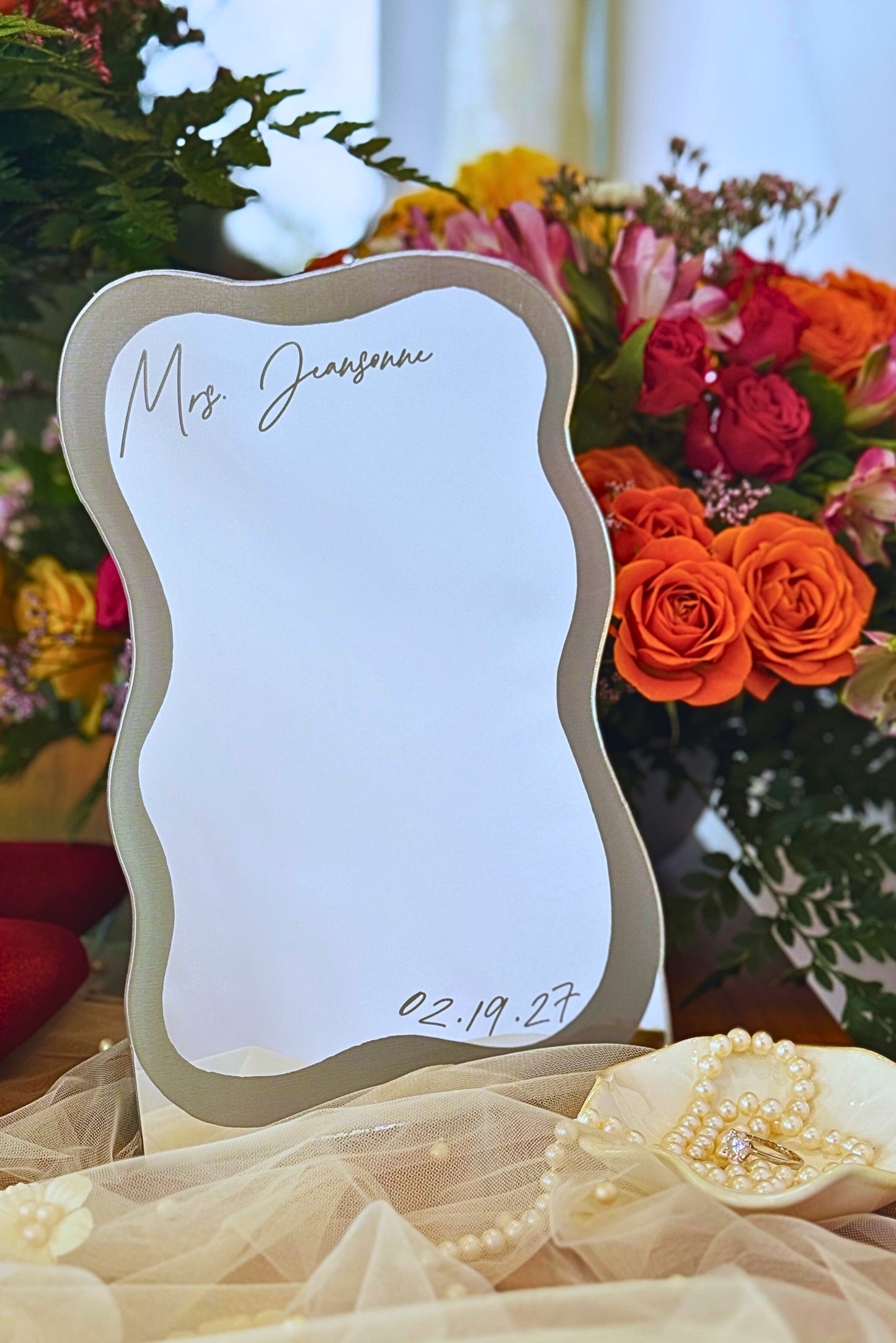 Custom Bridal Desk Mirror – Personalized Wedding Keepsake: Name & Date - Modern